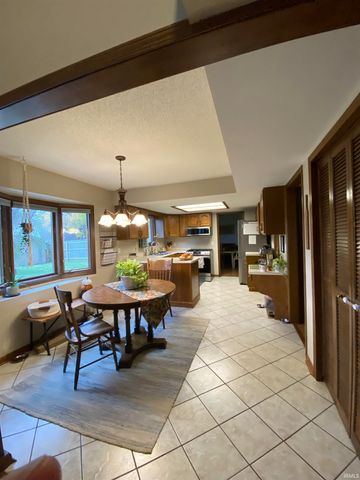 4006 Finchley Court, Fort Wayne, IN 46815