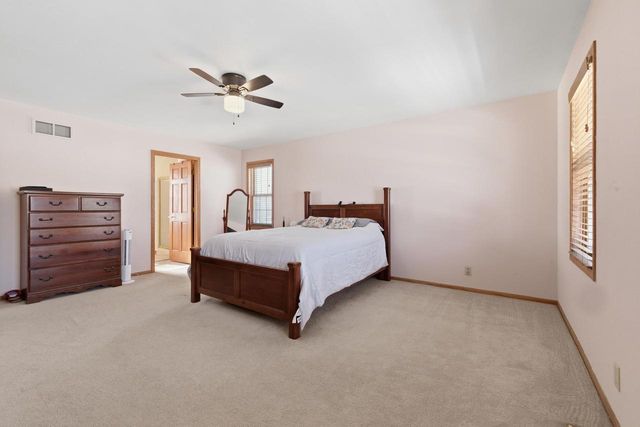 N53W14023 Invery DRIVE, Menomonee Falls, WI 53051