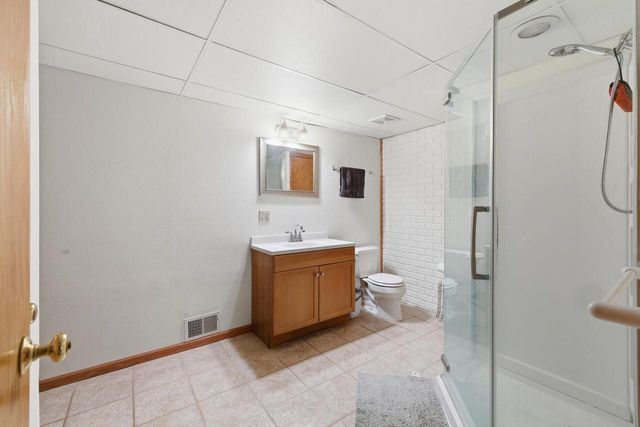 N53W14023 Invery DRIVE, Menomonee Falls, WI 53051