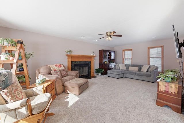 N53W14023 Invery DRIVE, Menomonee Falls, WI 53051