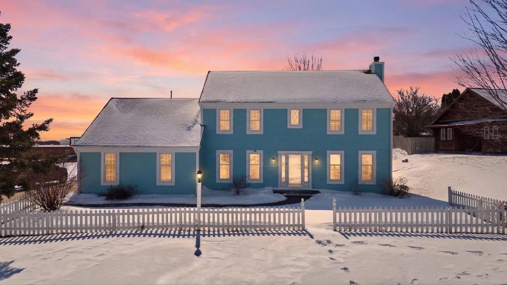 N53W14023 Invery DRIVE, Menomonee Falls, WI 53051