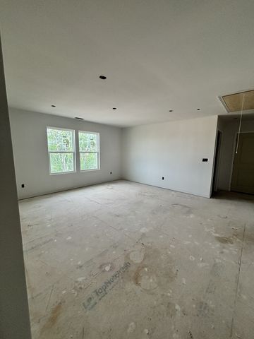489 Jet Stream Dr, La Vergne, TN 37086