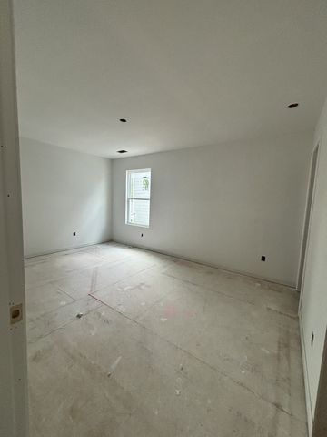 489 Jet Stream Dr, La Vergne, TN 37086