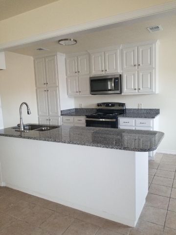 7302 NE Loop 820, North Richland Hills, TX 76180