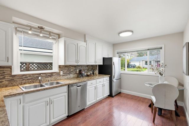 2308 Howard Avenue, San Carlos, CA 94070