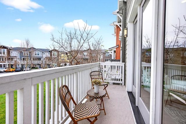 817 Galt Terrace 4, Sunnyvale, CA 94085