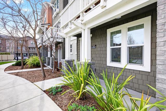 817 Galt Terrace 4, Sunnyvale, CA 94085