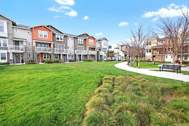 817 Galt Terrace 4, Sunnyvale, CA 94085