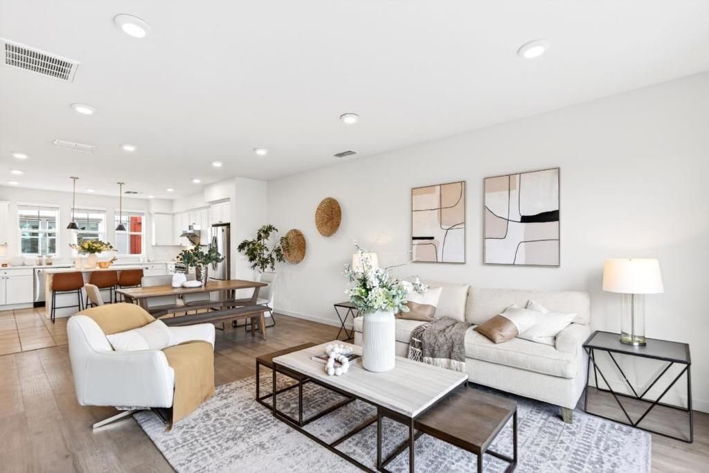 817 Galt Terrace 4, Sunnyvale, CA 94085