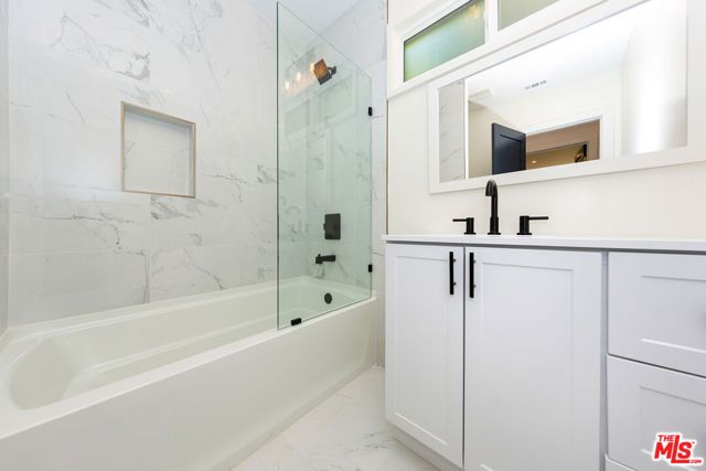 1656 S Crescent Heights Boulevard, Los Angeles, CA 90035