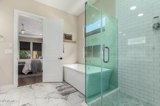 2830 E CREST Lane, Phoenix, AZ 85050