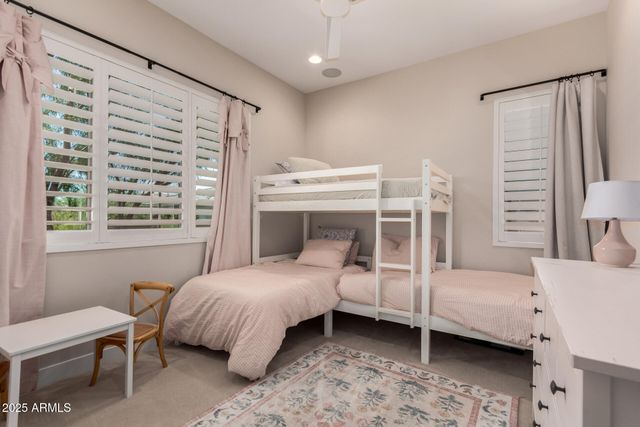 2830 E CREST Lane, Phoenix, AZ 85050