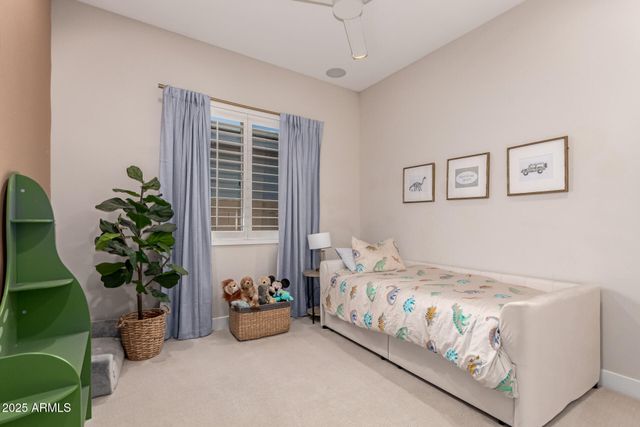 2830 E CREST Lane, Phoenix, AZ 85050