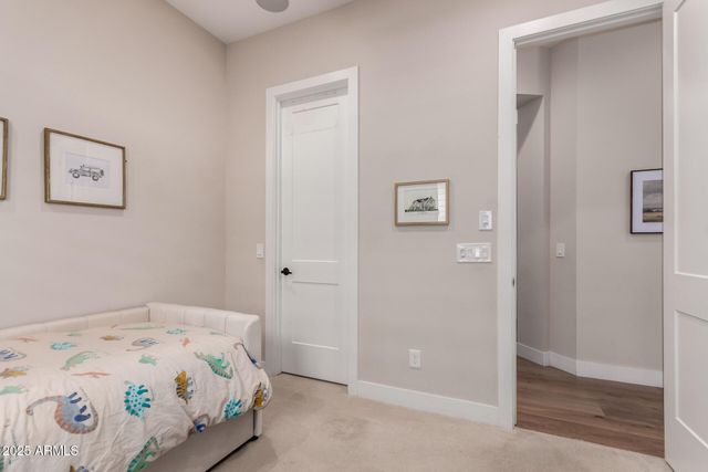 2830 E CREST Lane, Phoenix, AZ 85050