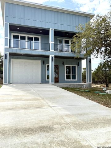 748 Riviera, Canyon Lake, TX 78133