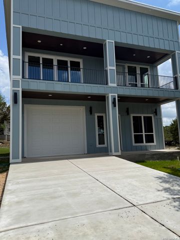 748 Riviera, Canyon Lake, TX 78133