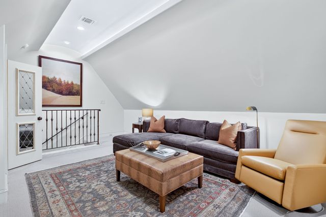 4902 Westbriar Drive, Fort Worth, TX 76109