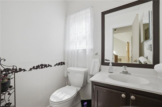 204 Springdale WAY, Hampton, VA 23666