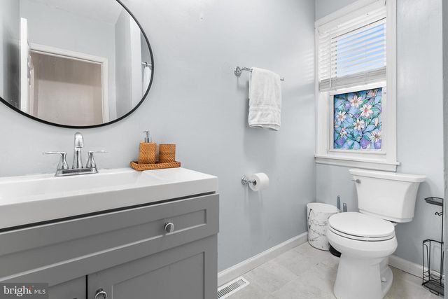 210 5TH AVE, Wilmington, DE 19805