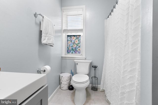 210 5TH AVE, Wilmington, DE 19805