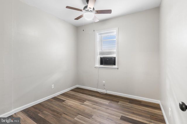 210 5TH AVE, Wilmington, DE 19805