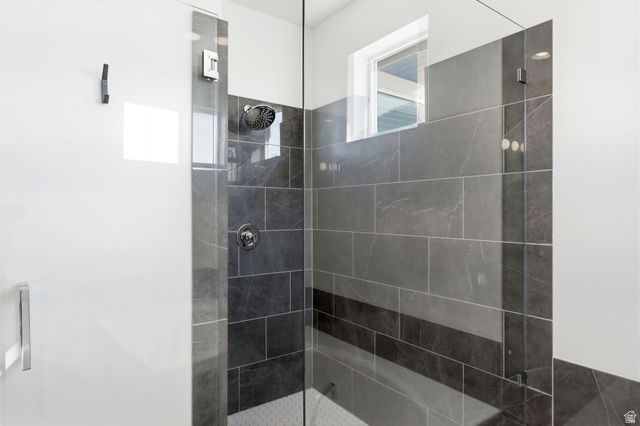 1895 W 75 S, Kaysville, UT 84037