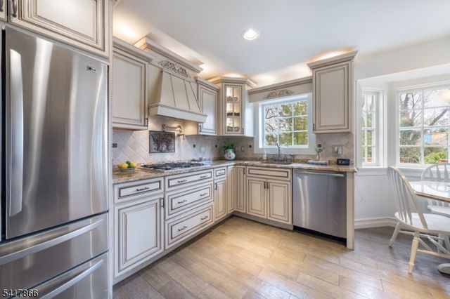 8 Claremont Dr, Millburn Twp., NJ 07078