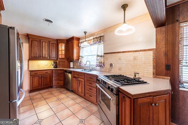 177 Pinewood Street, Folkston, GA 31537