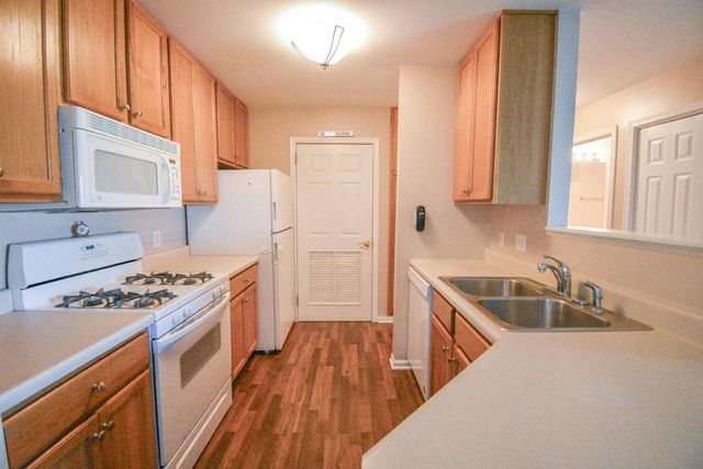 9735 Wildwood Court 1a, Highland, IN 46322