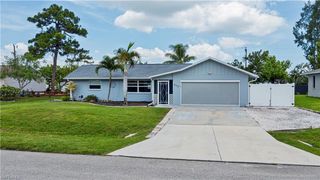322 SW 28th TER, Cape Coral, FL 33914