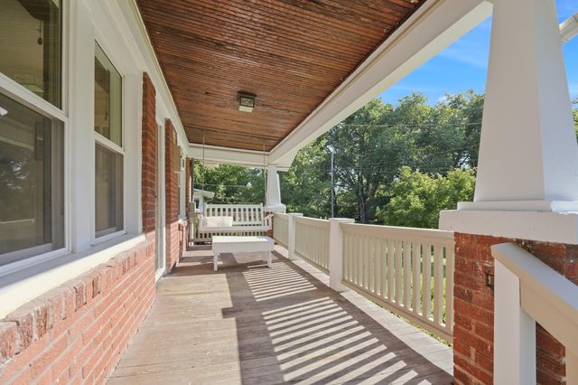 11 N GLENWOOD AVE, Columbia, MO 65203