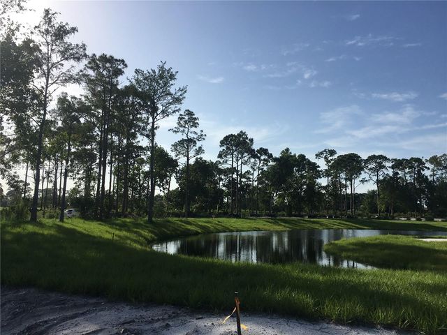Worth Avenue, Palm Beach, FL 33463