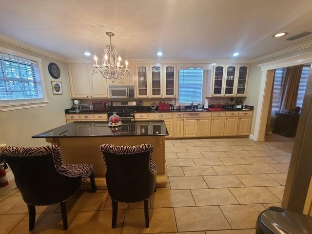 558 Tuttle Avenue, Mobile, AL 36604