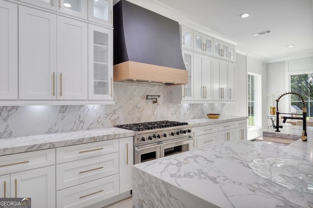 3275 Smithtown Road, Suwanee, GA 30024