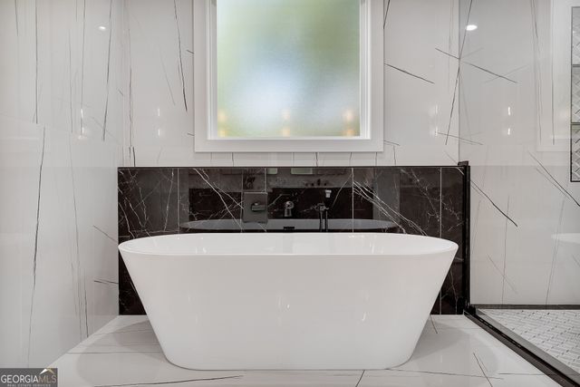 3275 Smithtown Road, Suwanee, GA 30024