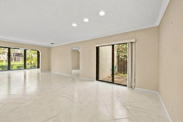 21691 Tall Palm Circle 3c, Boca Raton, FL 33433