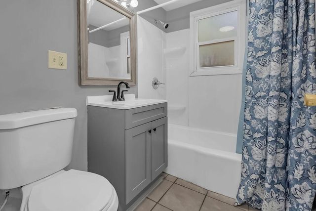 1462 Carroll Avenue, Saint Paul, MN 55104