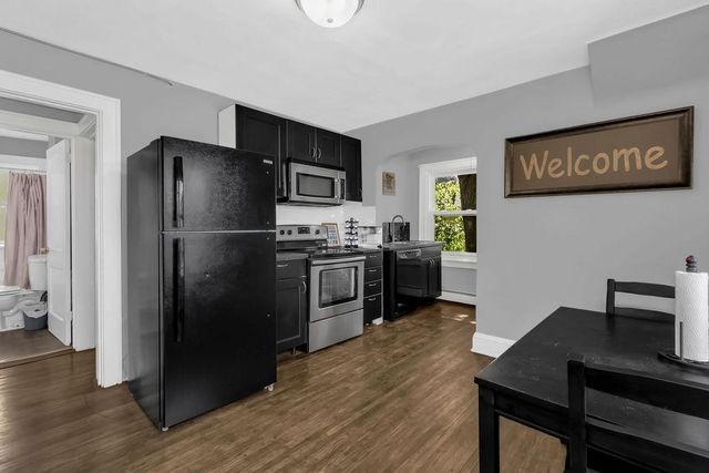 1462 Carroll Avenue, Saint Paul, MN 55104