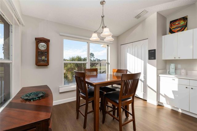 5240 HYLAND HILLS AVENUE 1424, Sarasota, FL 34241