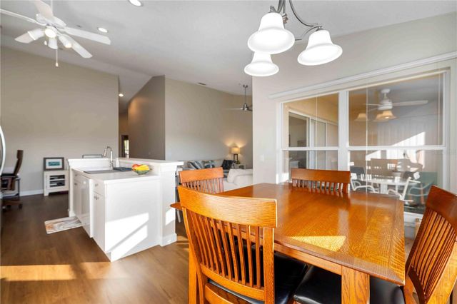 5240 HYLAND HILLS AVENUE 1424, Sarasota, FL 34241