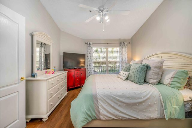 5240 HYLAND HILLS AVENUE 1424, Sarasota, FL 34241