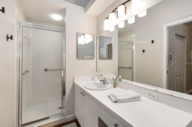 5240 HYLAND HILLS AVENUE 1424, Sarasota, FL 34241