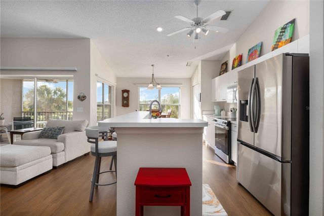 5240 HYLAND HILLS AVENUE 1424, Sarasota, FL 34241