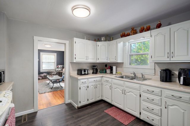 541 South Warren Avenue, Springfield, MO 65806