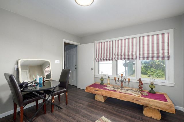 541 South Warren Avenue, Springfield, MO 65806