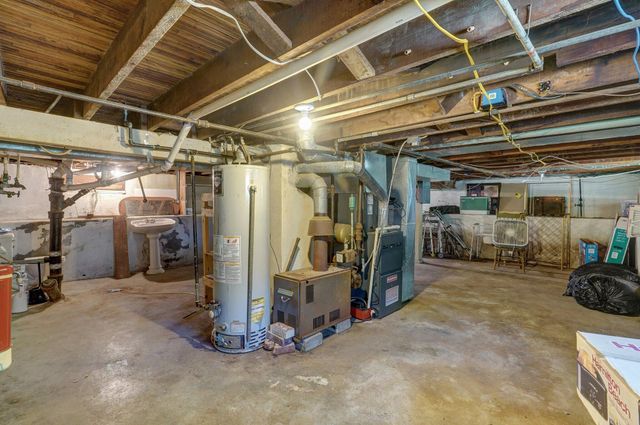 541 South Warren Avenue, Springfield, MO 65806