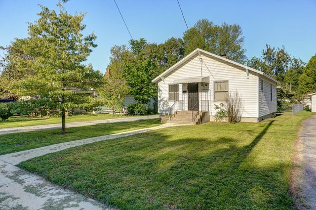 541 South Warren Avenue, Springfield, MO 65806