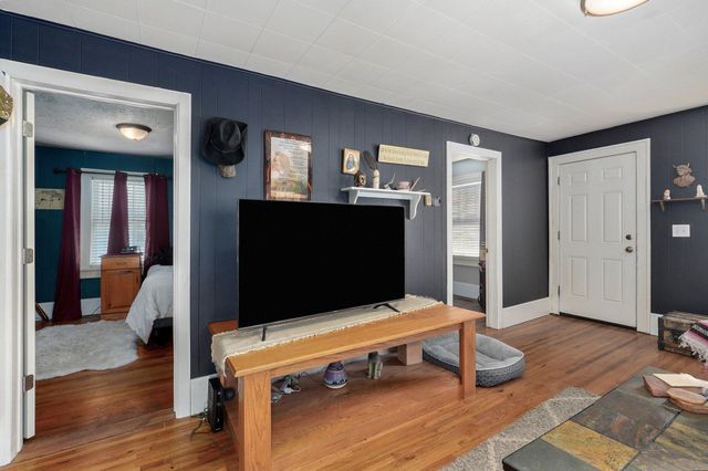 541 South Warren Avenue, Springfield, MO 65806