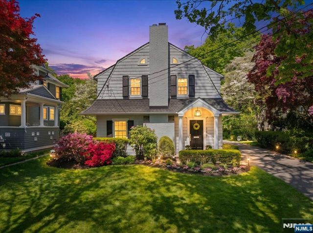 138 Melrose Place, Ridgewood, NJ 07450