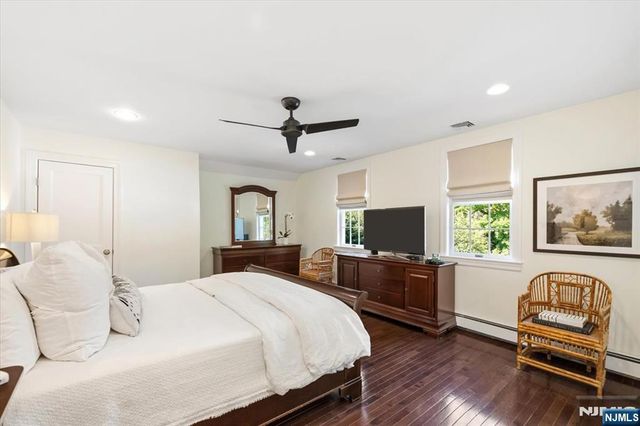 138 Melrose Place, Ridgewood, NJ 07450